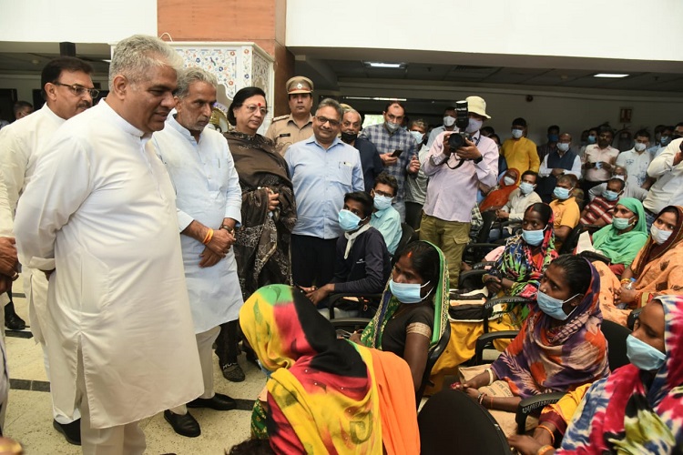 Press Release on visit of Sh. Bhupender Yadav, Minister for Labour and Employment, Govt. of India and Interaction with Female Brick Kiln Workers at Health Check-up camp organised at ESIC Medical College, Faridabad on 01.05.2022.