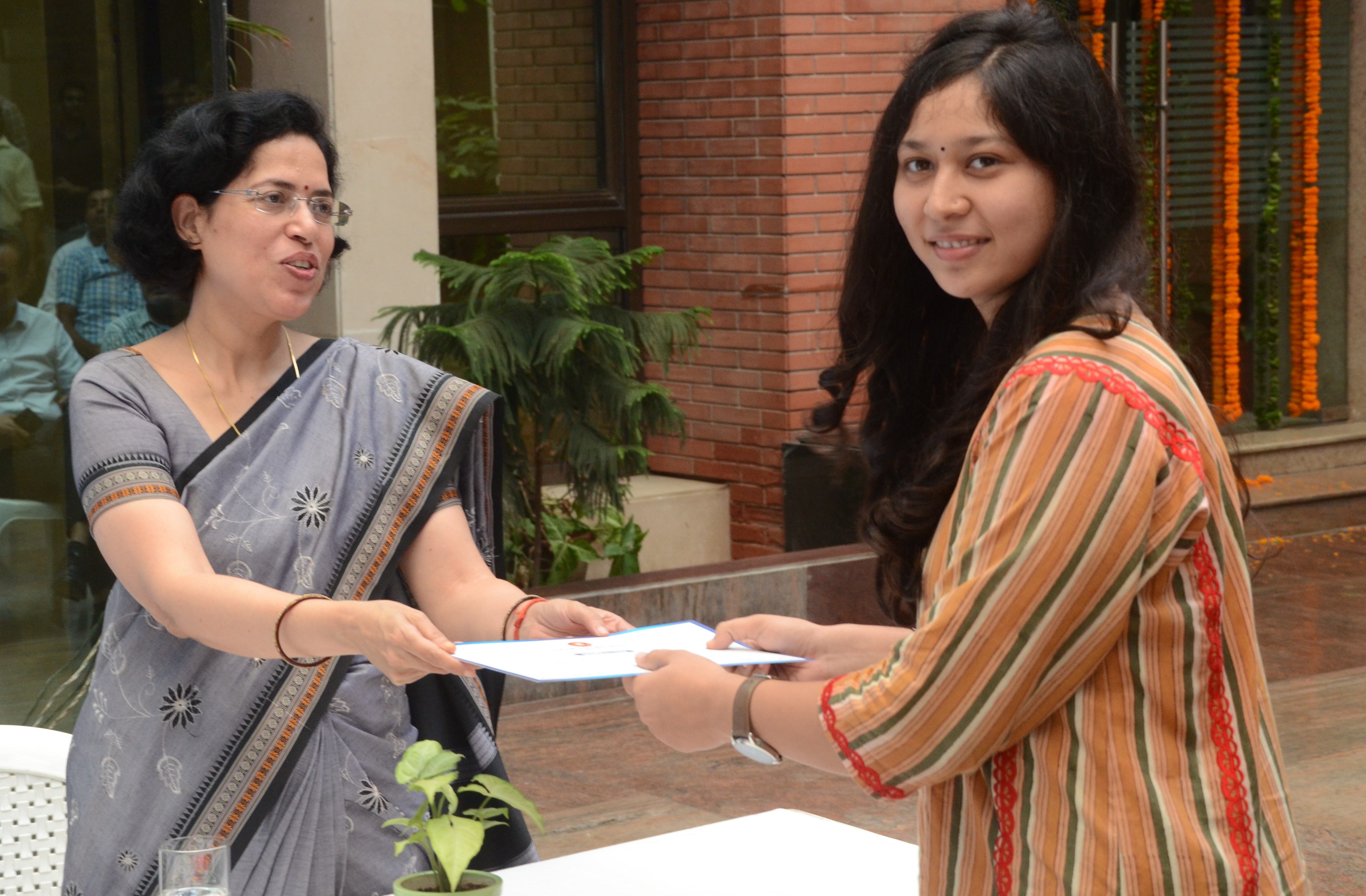 प्रेस‍ प्रकाशनी - कर्मचारी राज्य बीमा निगम मुख्यालय में हिंदी दिवस समारोह का आयोजन